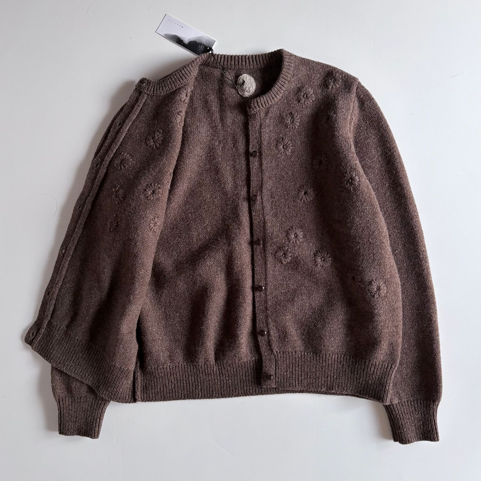 ブラウン トップス