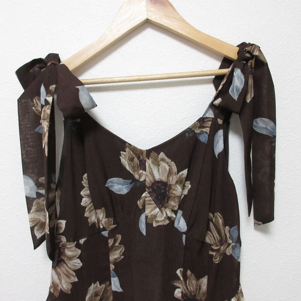 Dress ワンピース