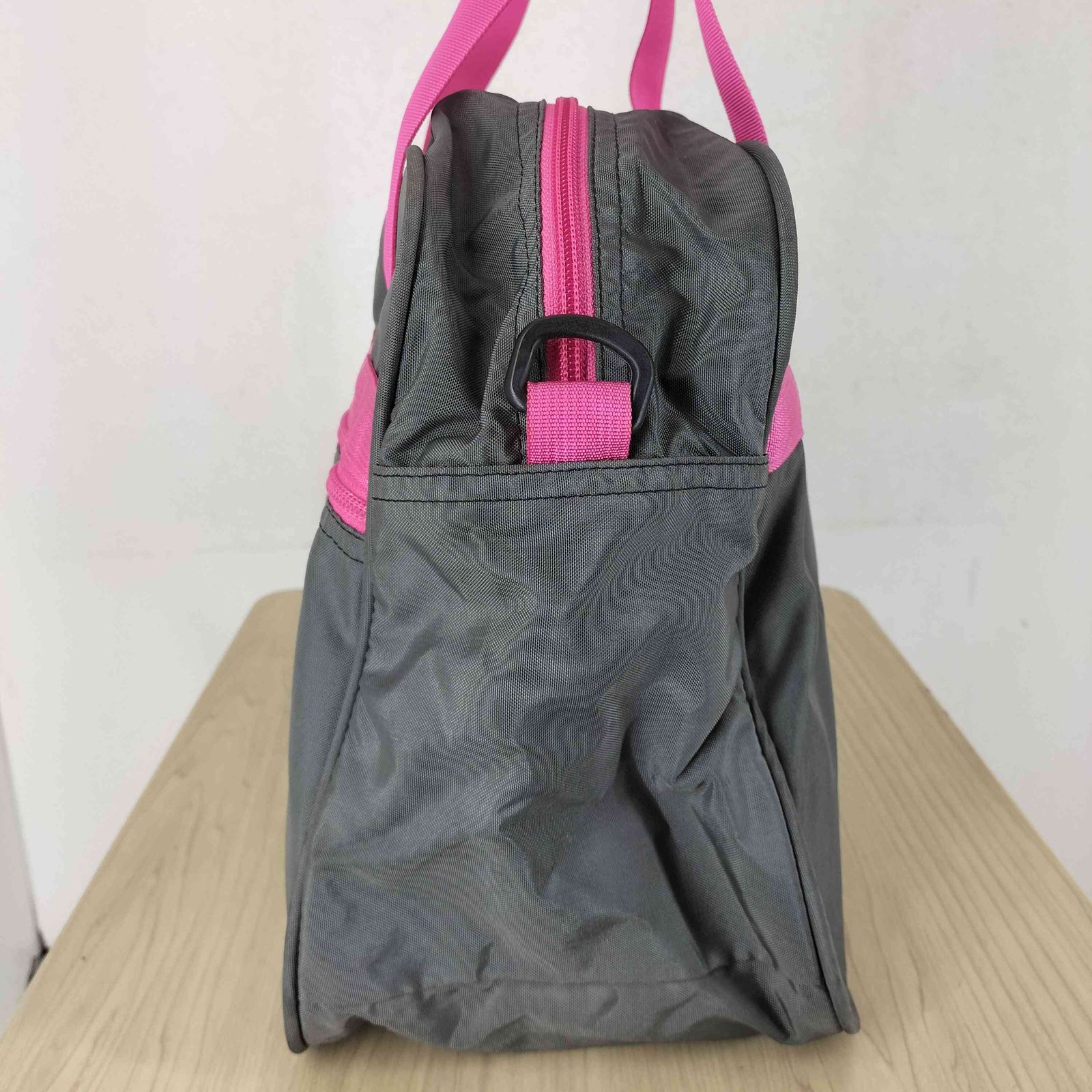 グレゴリー GREGORY 90S 銀文字タグ ボーリングバッグ レディース 表記