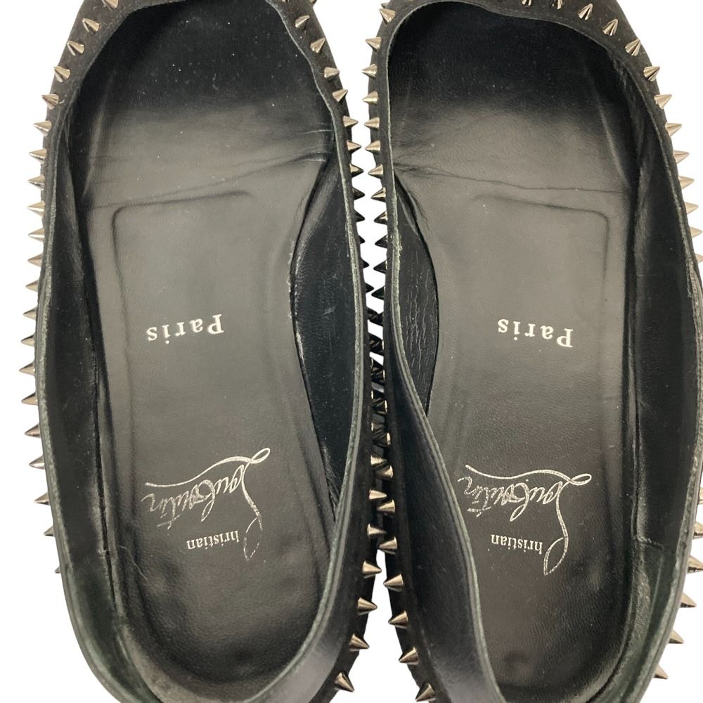 スタッズパンプス