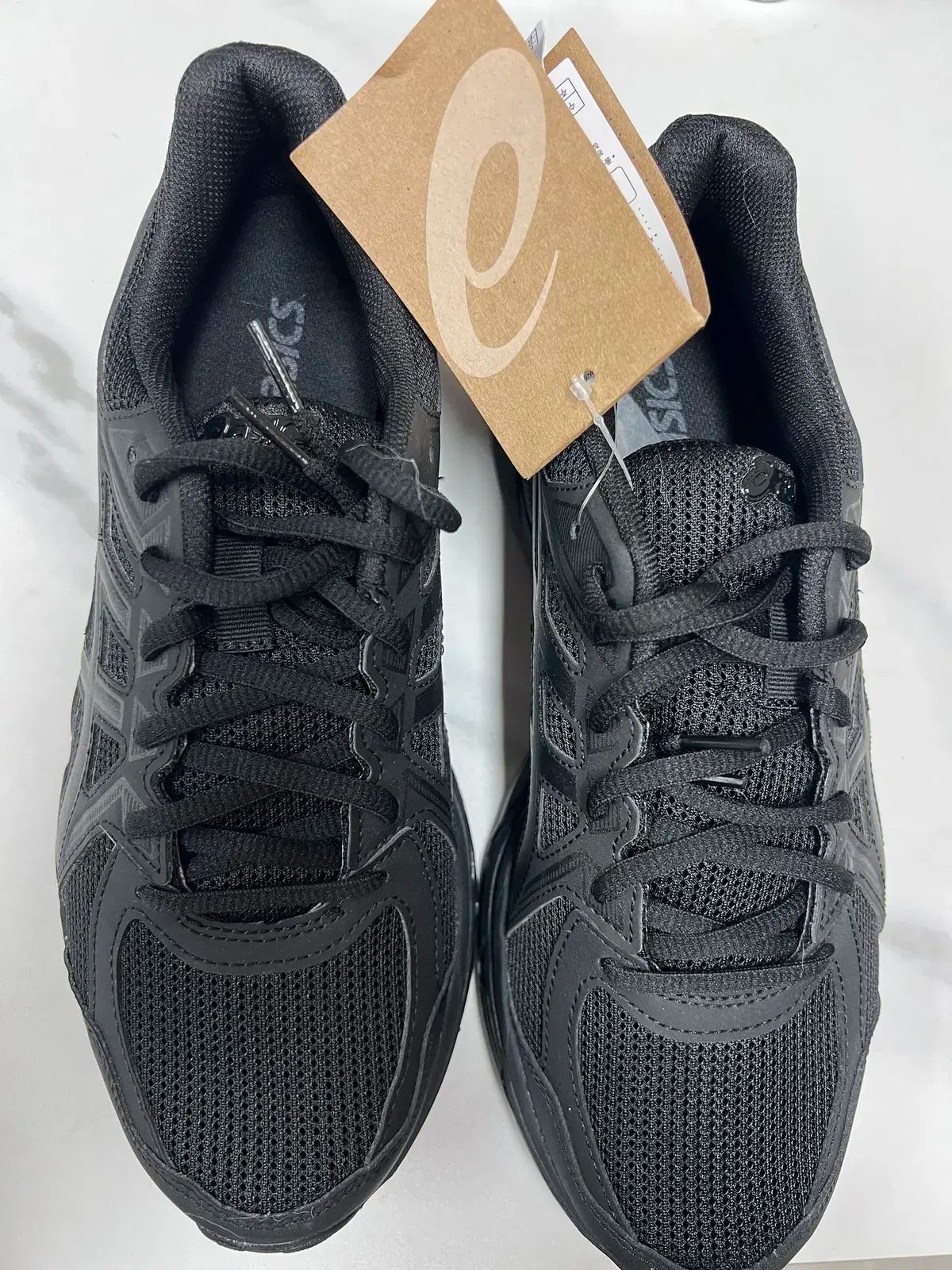 アシックス スニーカー 1021A463-001 26.0cm