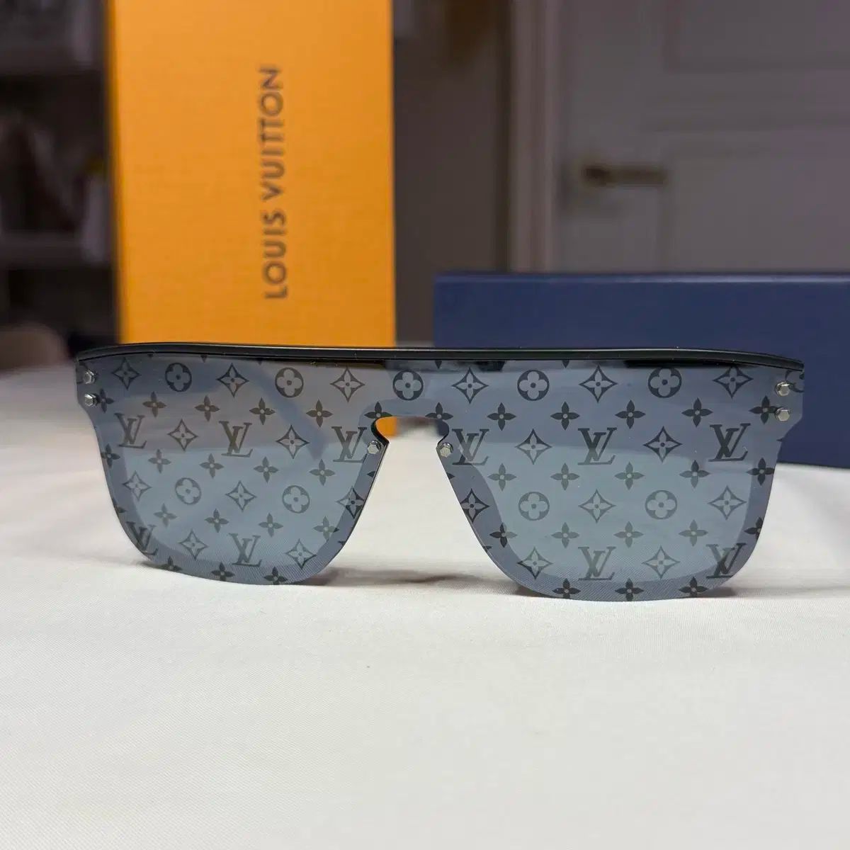  Louis Vuitton LV モノグラム ワイメア サングラス Z 1082 E サングラス 小物