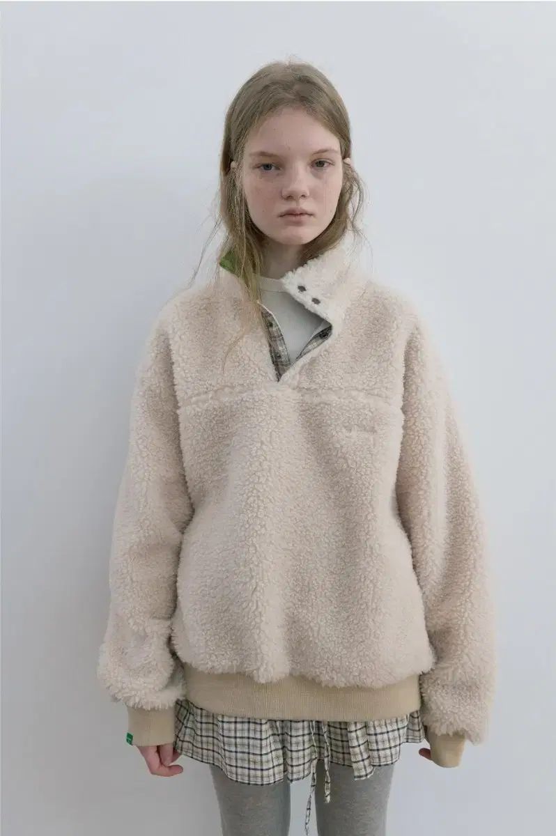NOCONTENT フリース ボア スウェットシャツ アイボリー