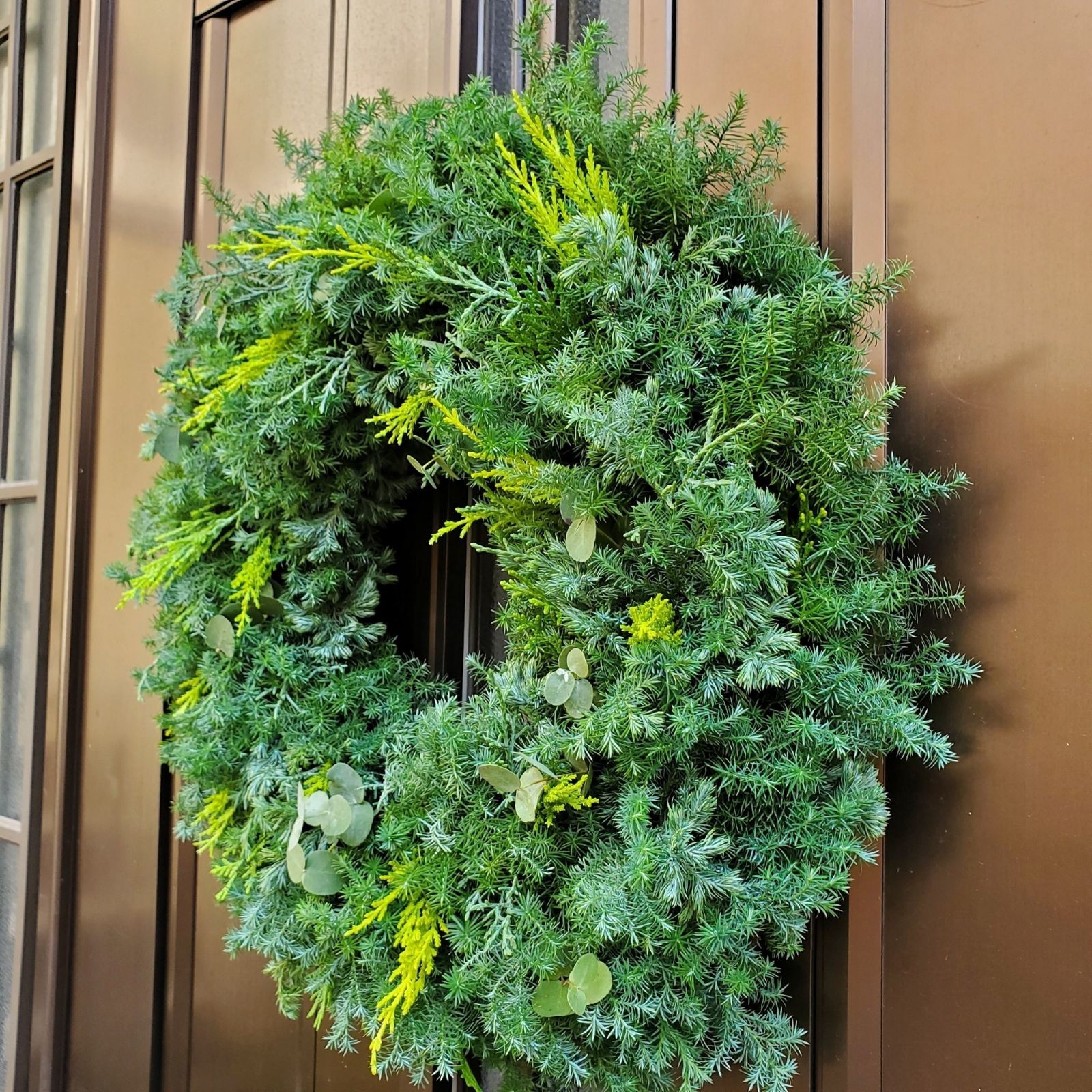 ふわふわ6種類のコニファーリース ヒムロスギ ブルーアイス ユーカリ