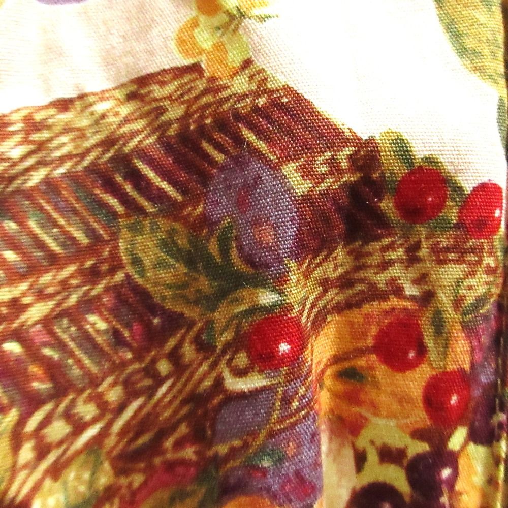 カネコイサオ フルーツ柄