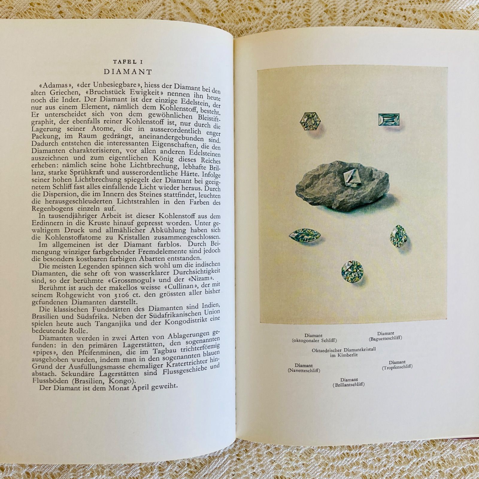 1954年　真っ黒な表紙が魅力的　ドイツの鉱物図鑑　宝石　洋書 1954年 真っ黒な表紙が魅力的 ドイツの鉱物図鑑 宝石 洋書 1954年