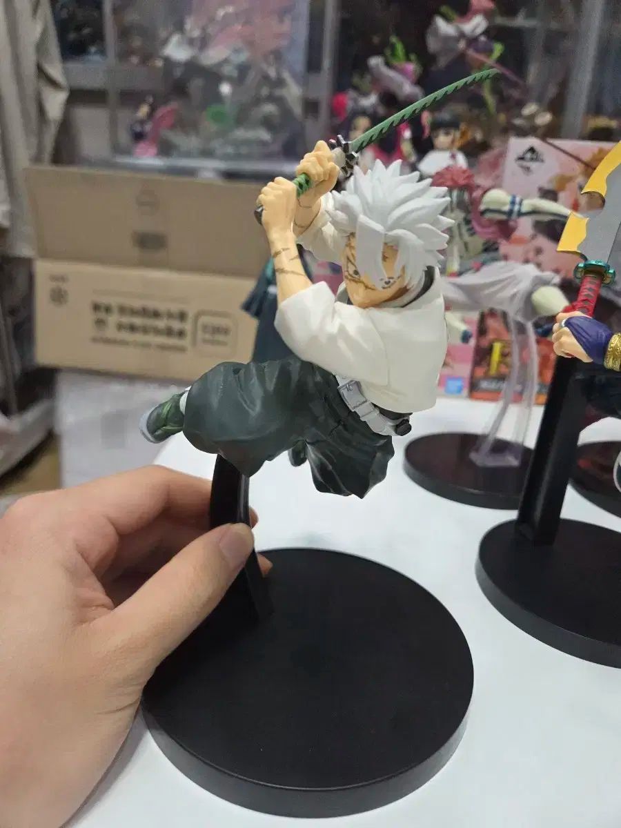 鬼滅の刃 実弥 フィギュア バイブレーション