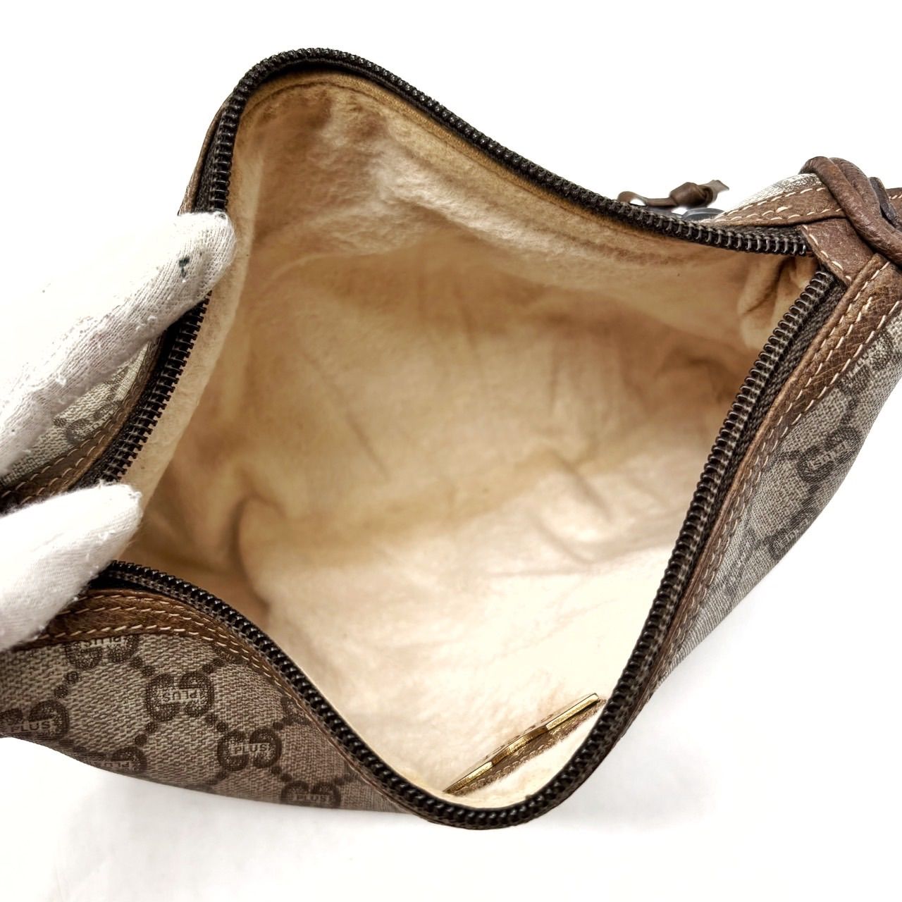 専用✨極美品✨GUCCI GG クラッチバッグ レザーPVC ベージュ ブラウン 美品 GUCCI クラッチバッグ GG レザー ロゴ ベージュ ブラウン 金