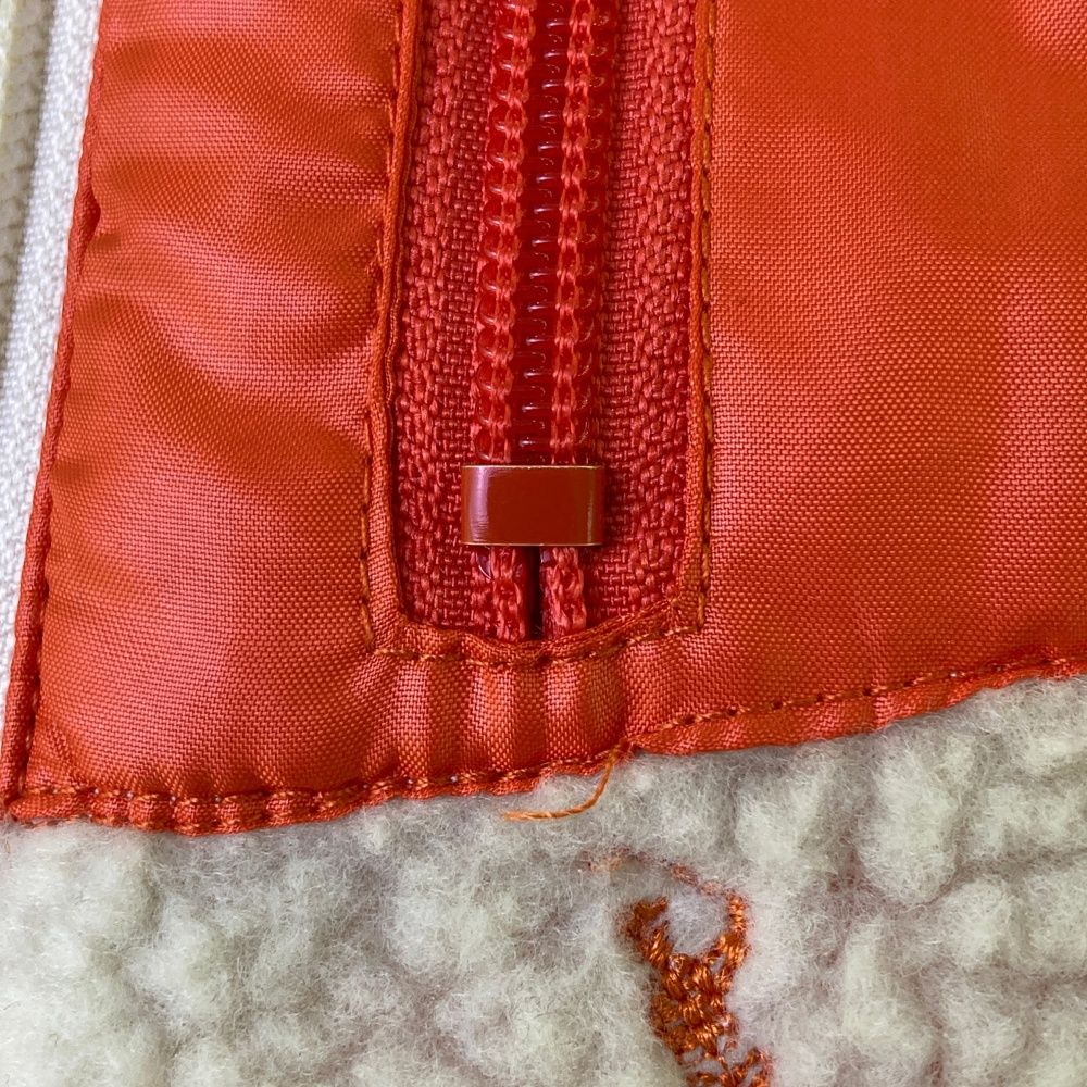 サイズ：S MARK&LONA マークアンドロナ ボアジップベスト 刺繍 総柄