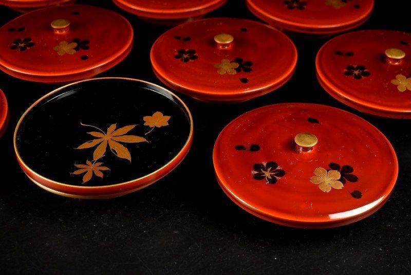 蔵C9454b】木製溜塗 花文蒔絵 蒸蓋 茶椀蒸 十客 懐石道具 - メルカリ