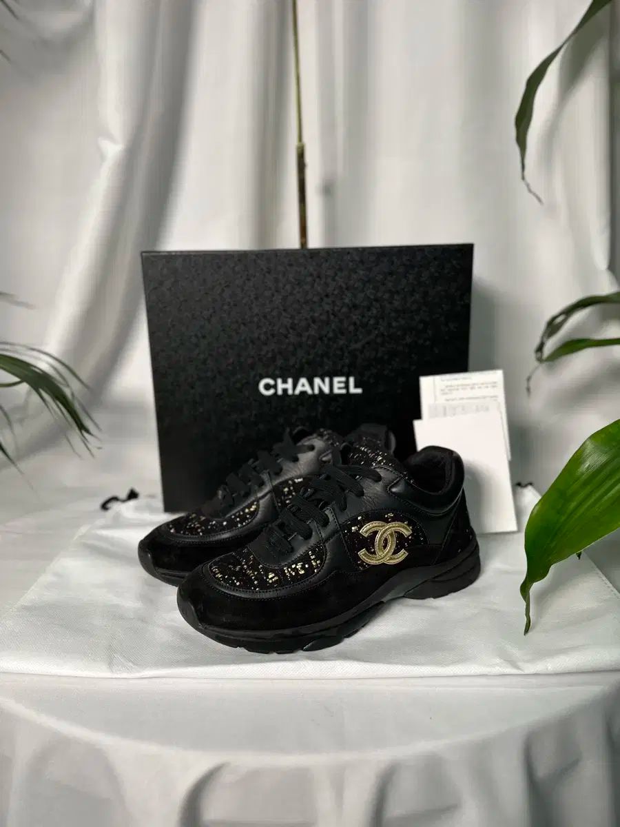 35 CHANEL シャネル CC ロゴ クルーズ スニーカー