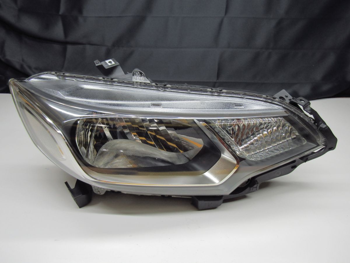 ホンダ GK3 フィット 前期 純正 右 ヘッドライト ハロゲン Stanley