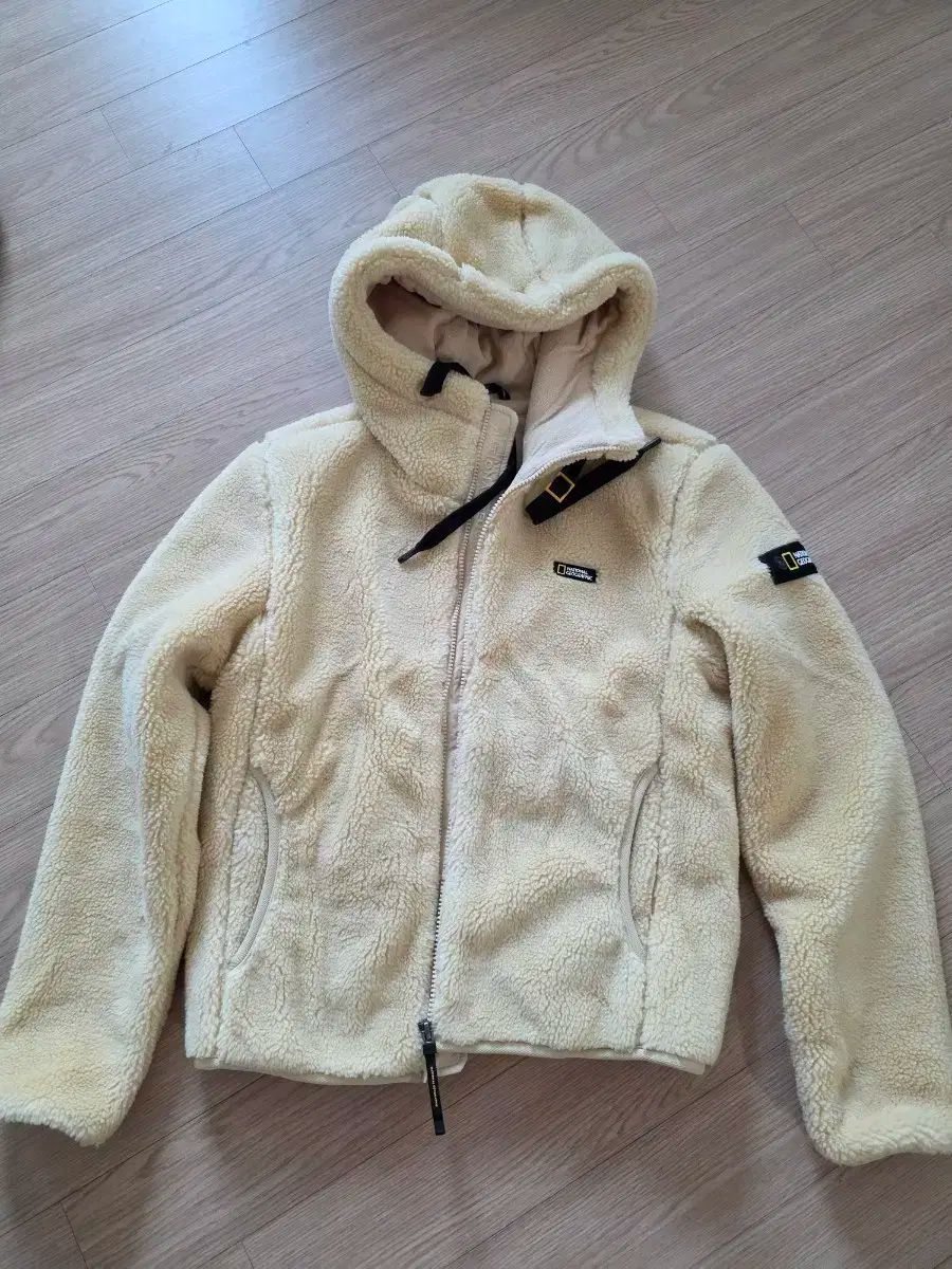 ナショナルジオグラフィック ボア フリース