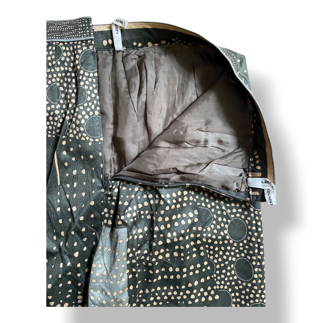 最低の価格！ LEONARD FASHION レオナールファッション タイトスカート 緑色系 ７０サイズ レディーススカート 管理SK343