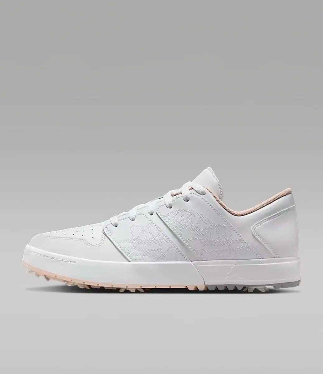 ジョーダン 誰 レトロ 1 G ロー ゴルフシューズ 白 270