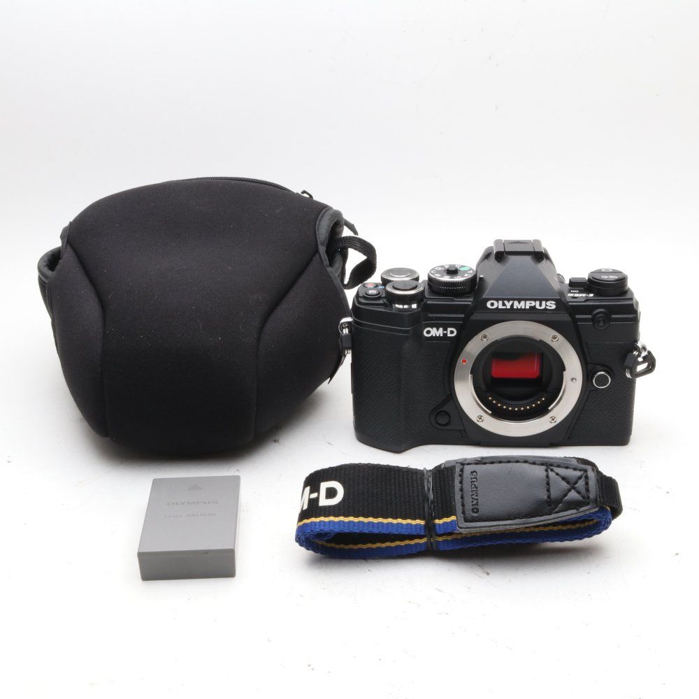 OLYMPUS ミラーレス一眼カメラ OM-D E-M5 MarkIII ボディー ブラック