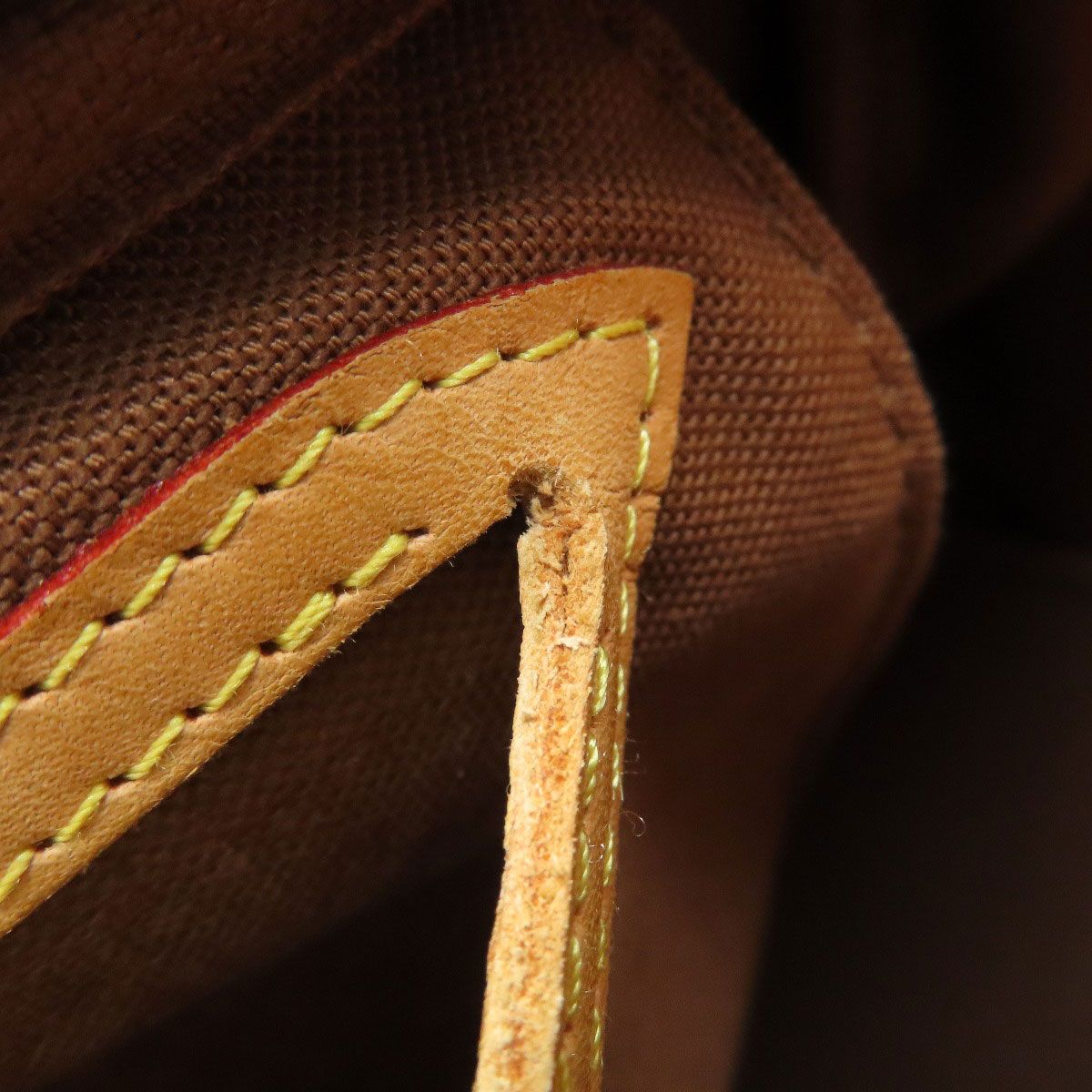 M95566 モントルグイユGM