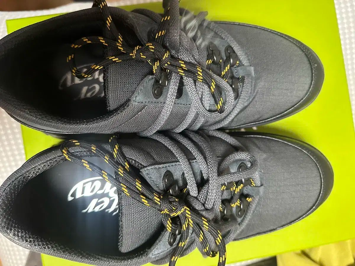 AFTER PRAY アフタープレイ トレッキング ロー PLUS チャコール