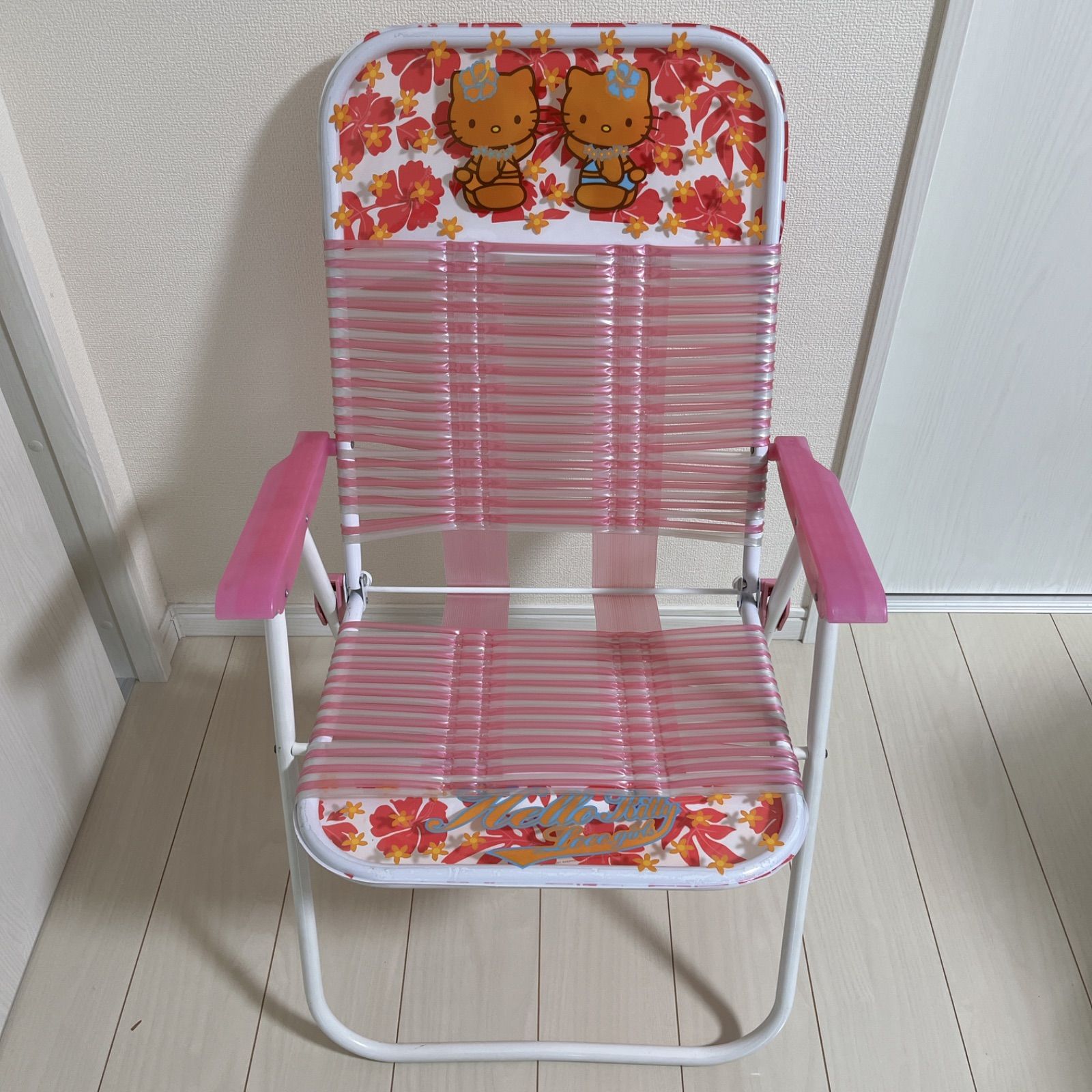 サンリオ ハローキティ ビーチチェア 日焼けキティ 折りたたみ椅子 水着キティ