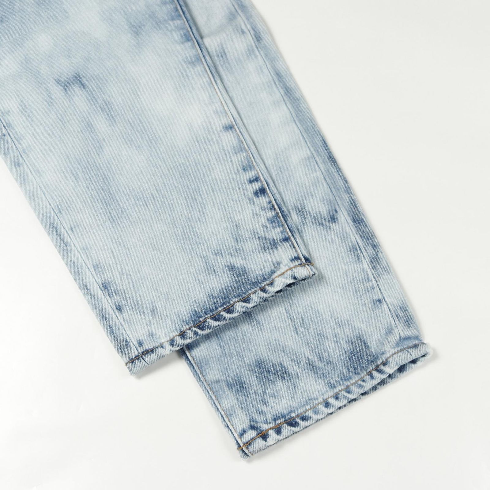 セリーヌ デニムパンツ