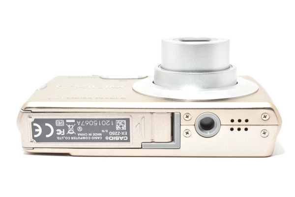 【値下げ】CASIO EXILIM EX-Z250 デジタルカメラ 2006年製 Casio Exilim EX-Z250 review: Casio Exilim EX-Z250 - CNET
