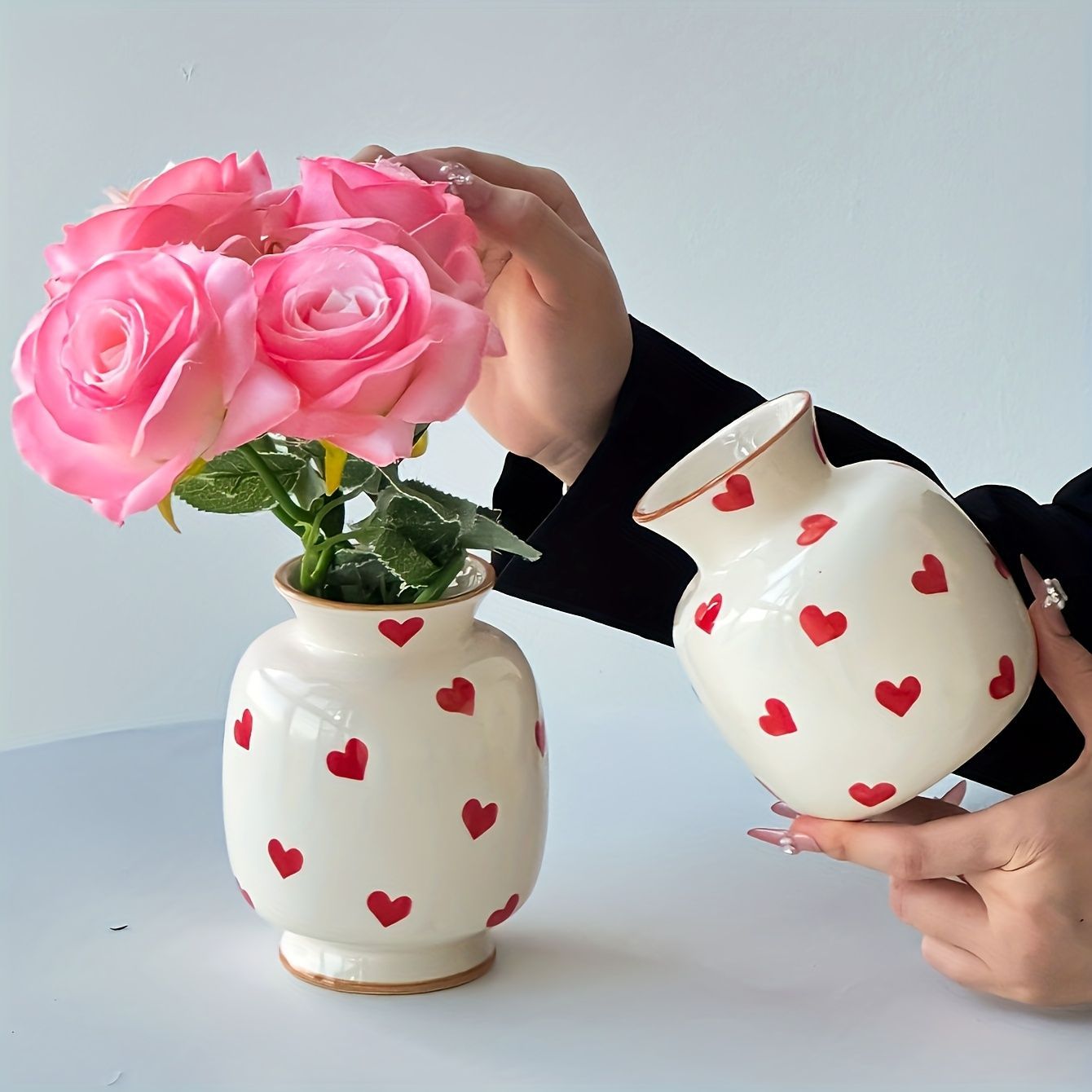 花瓶 花びん セラミック おしゃれ ハート柄 シンプル インテリア雑貨 花器 生け花 装飾 玄関 リビング ダイニング 壷型 ギフト プレゼント