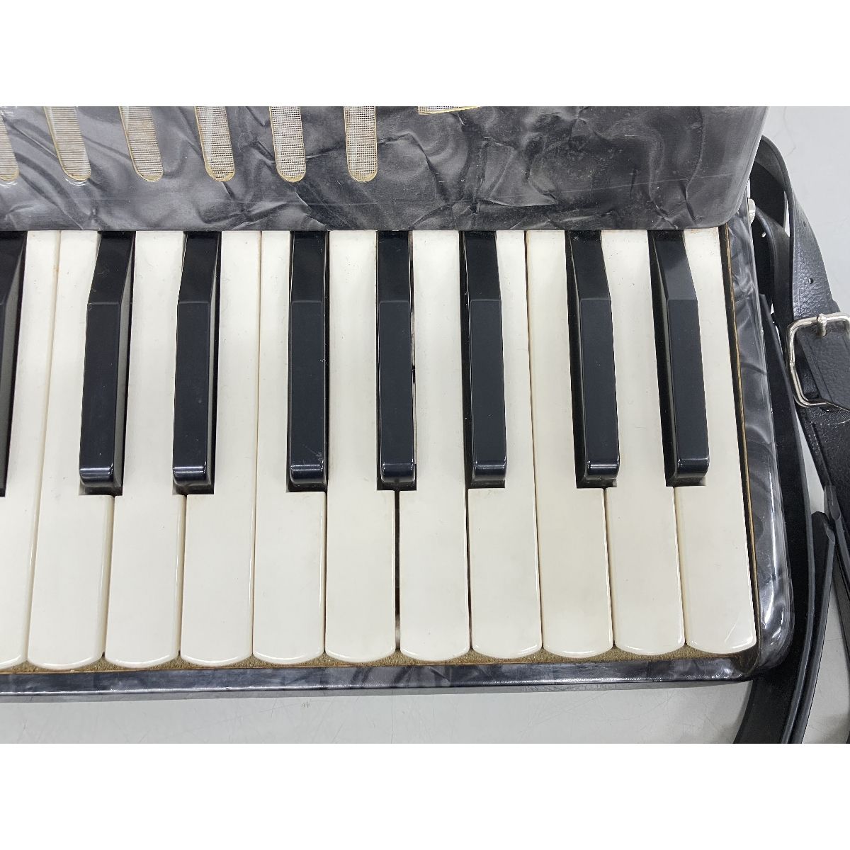 TOMBO No.241 34鍵盤 24ベース アコーディオン 楽器 ジャンク