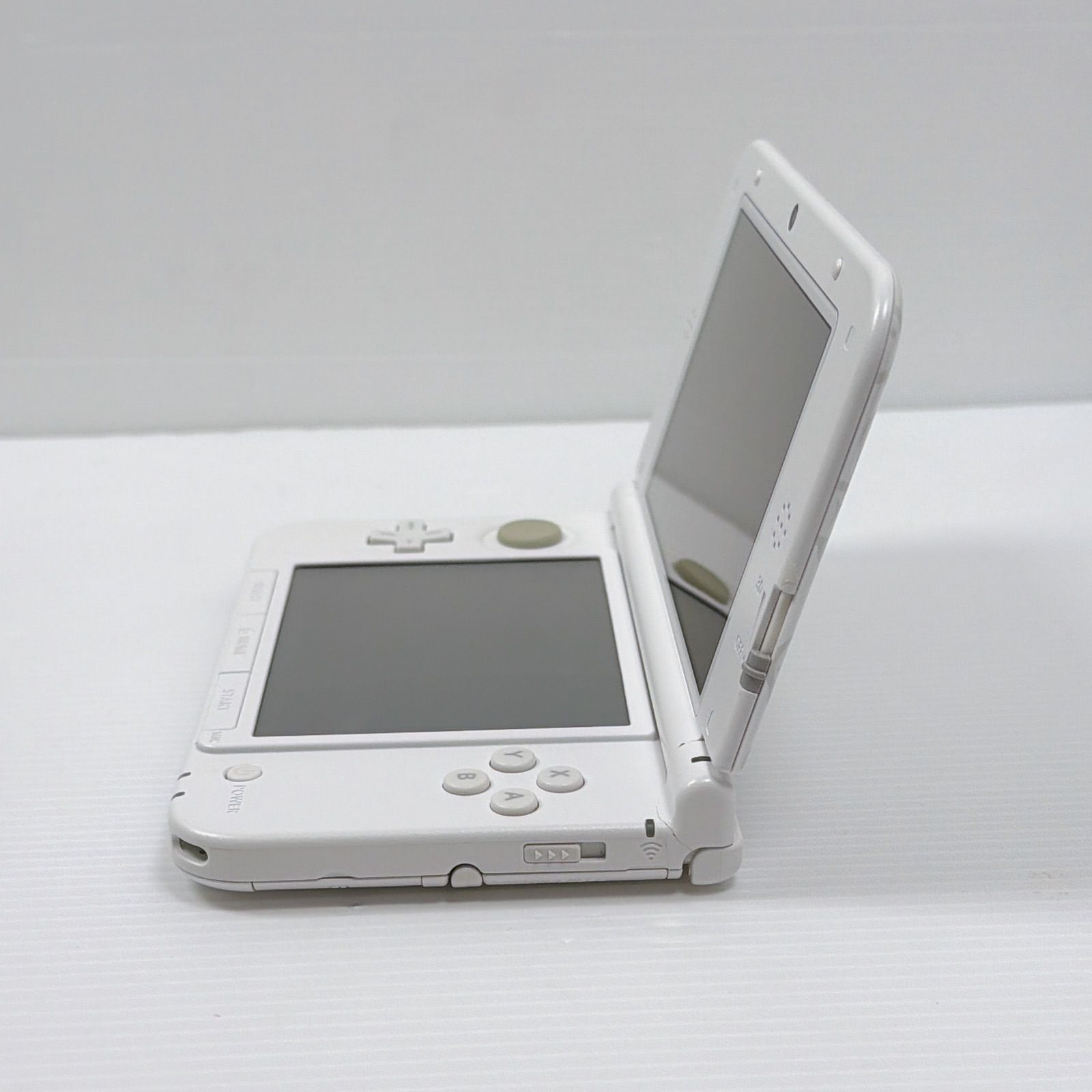 ニンテンドー 3DSLL モンスターハンター4 アイルーホワイト 液晶美品