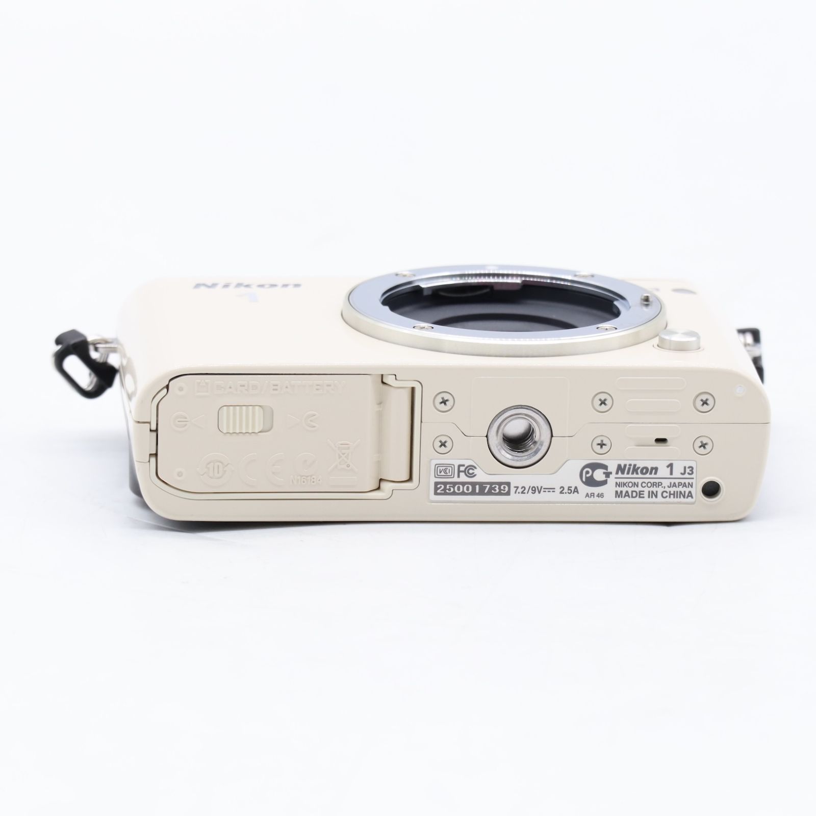 新品級】ショット数「1,689回」Nikon ニコン Nikon 1 J3 ベージュ