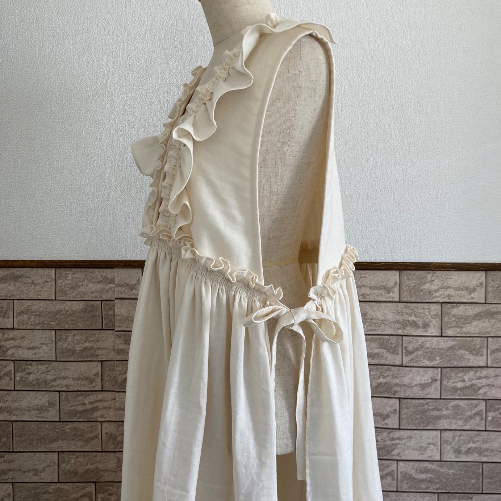 Ｗガーゼ サイドリボンのエプロンワンピース