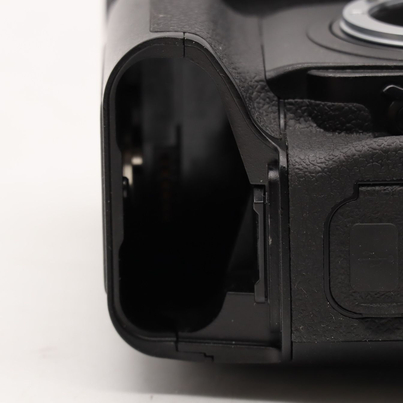 ★美品★NIKON D2H ボディ #18817 ☆美品☆NIKON D2H ボディ #18817 ☆美品☆NIKON D2H ボディ #18817