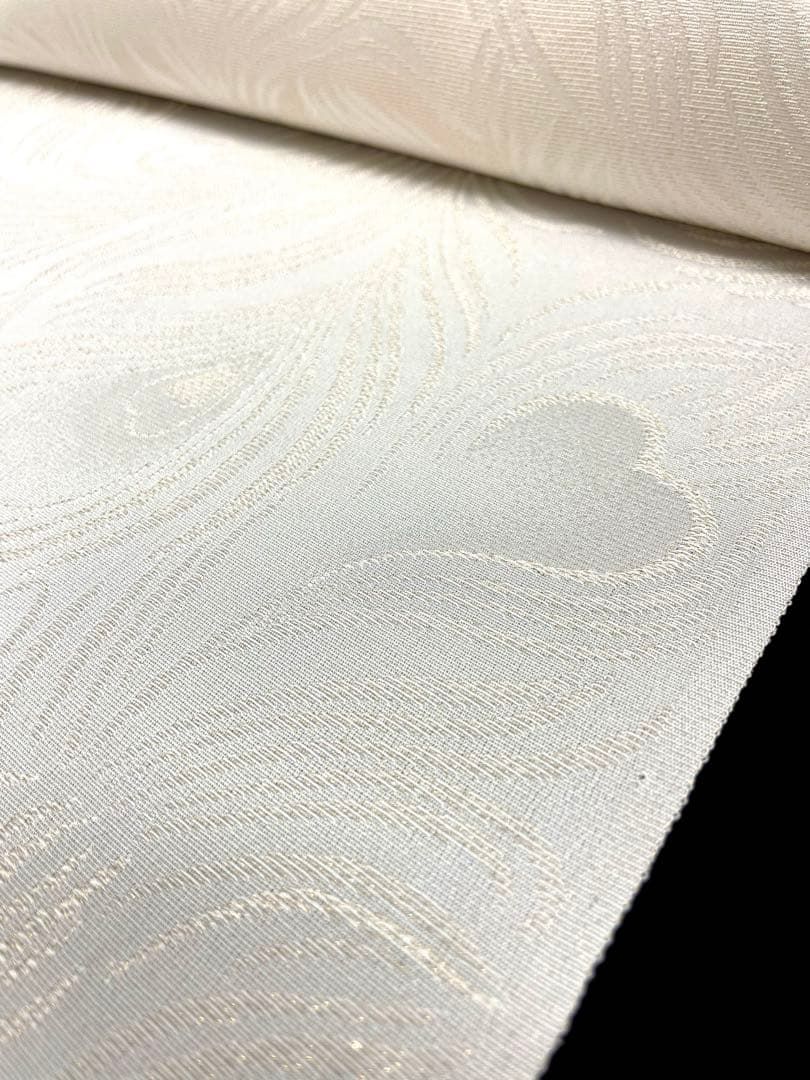 白生地 金通し 紋意匠 孔雀の羽 着尺 正絹 反物 白生地 金通し 紋意匠 孔雀の羽 着尺 正絹 反物 FU001 - メルカリ