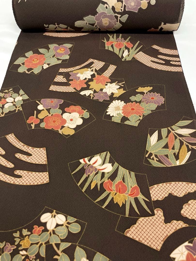 小紋 金彩 扇面に四季の花 伊と幸 正絹 反物 T 9107