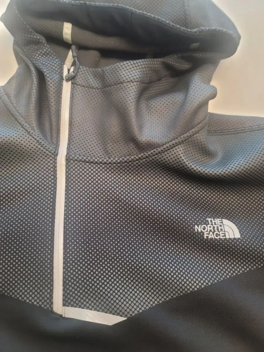 THE NORTH FACE ザノースフェイス フーディー L
