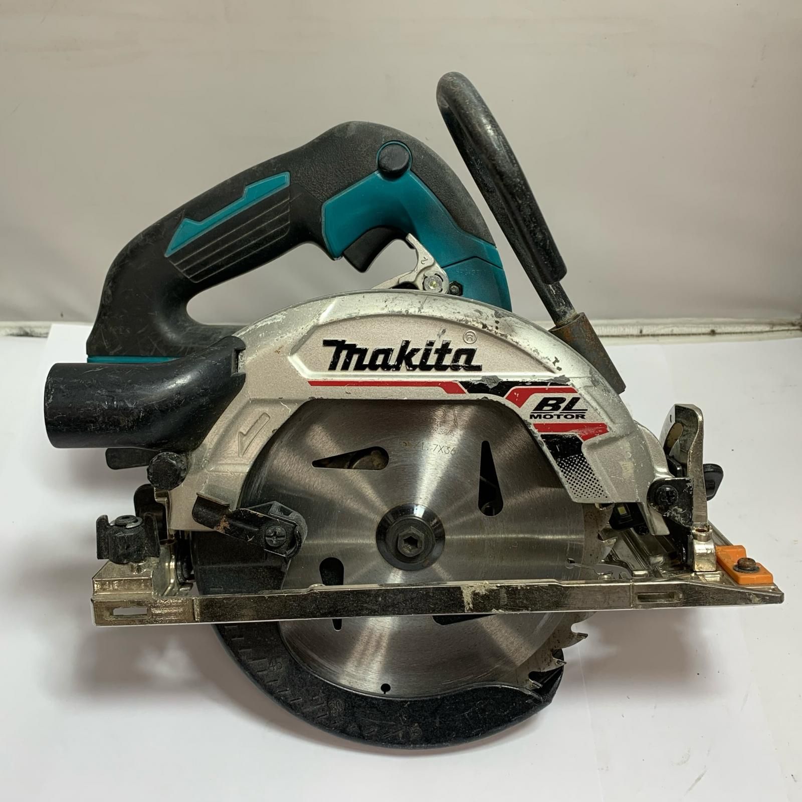 ♭♭MAKITA マキタ 165mm 充電式マルノコ 18V 本体のみ 2020.11製造 HS631D ブルー