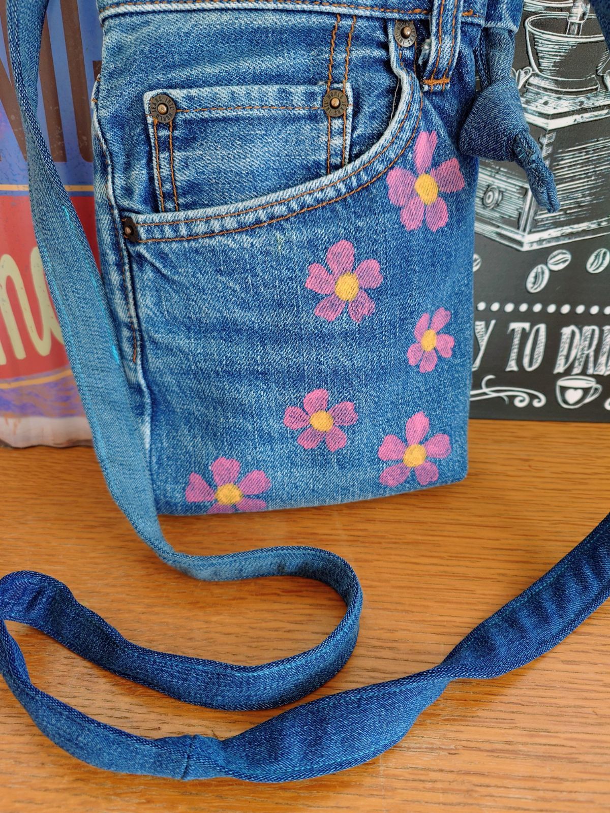 82☆USEDダメージデニムリメイク☆サコッシュ☆ショルダーバッグ