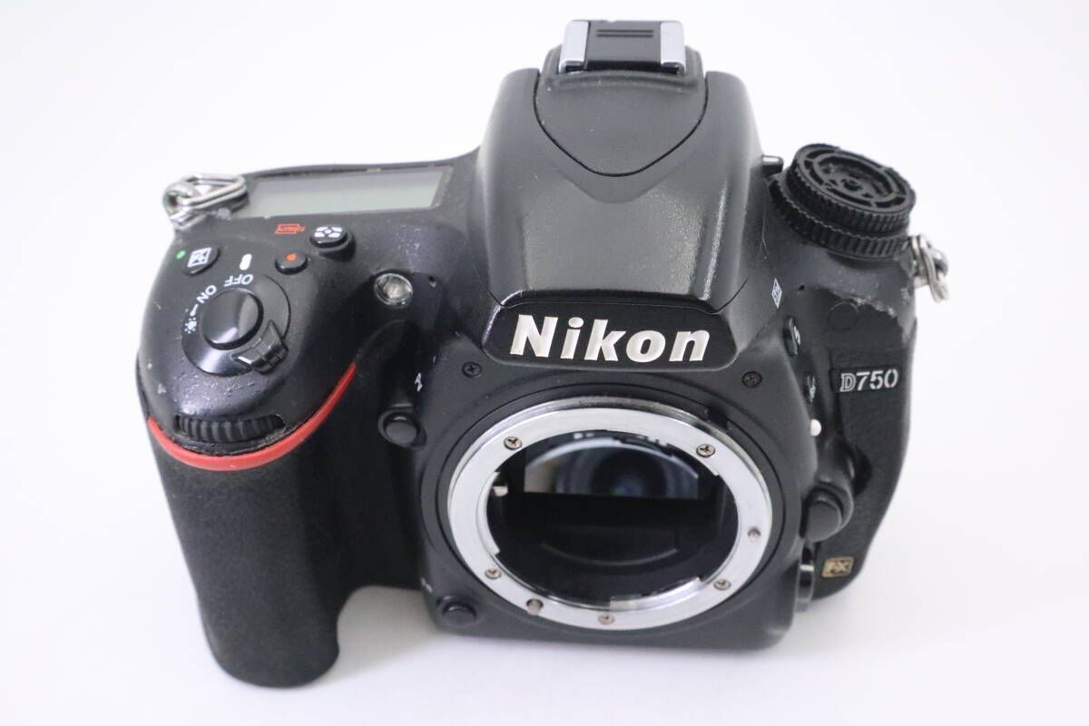 Nikon D750 AF Nikkor 70-300mm F4-5.6G ニコン デジタル一眼 ブラック f11509