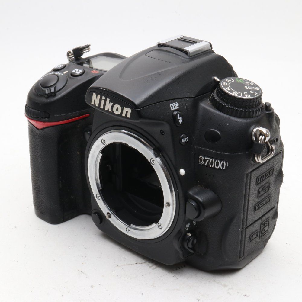 Nikon デジタル一眼レフカメラ D7000 ボディー