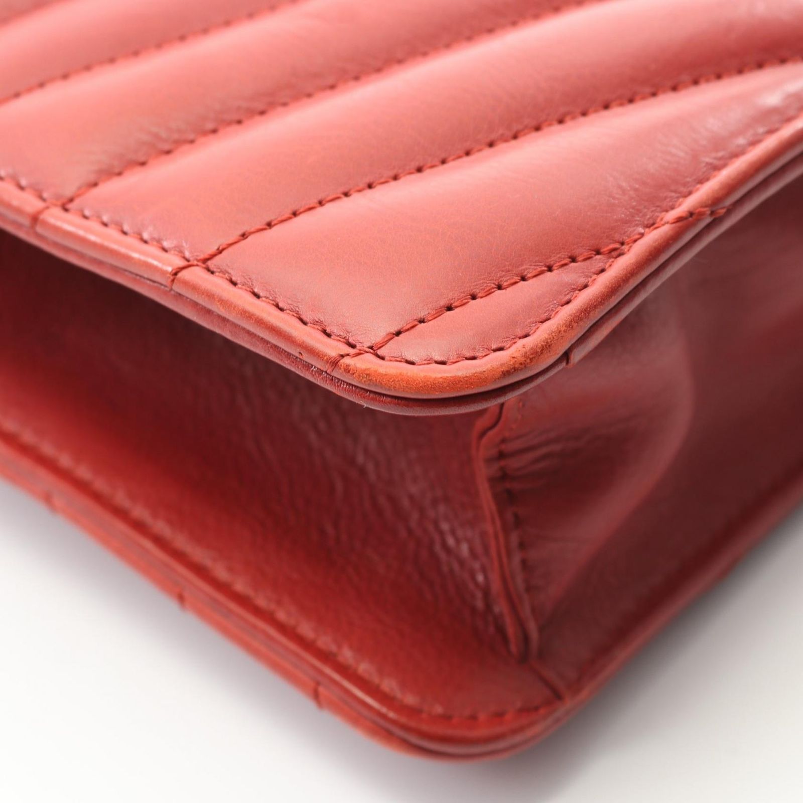 シャネル CHANEL ショルダーバッグ バイアスステッチ レッド