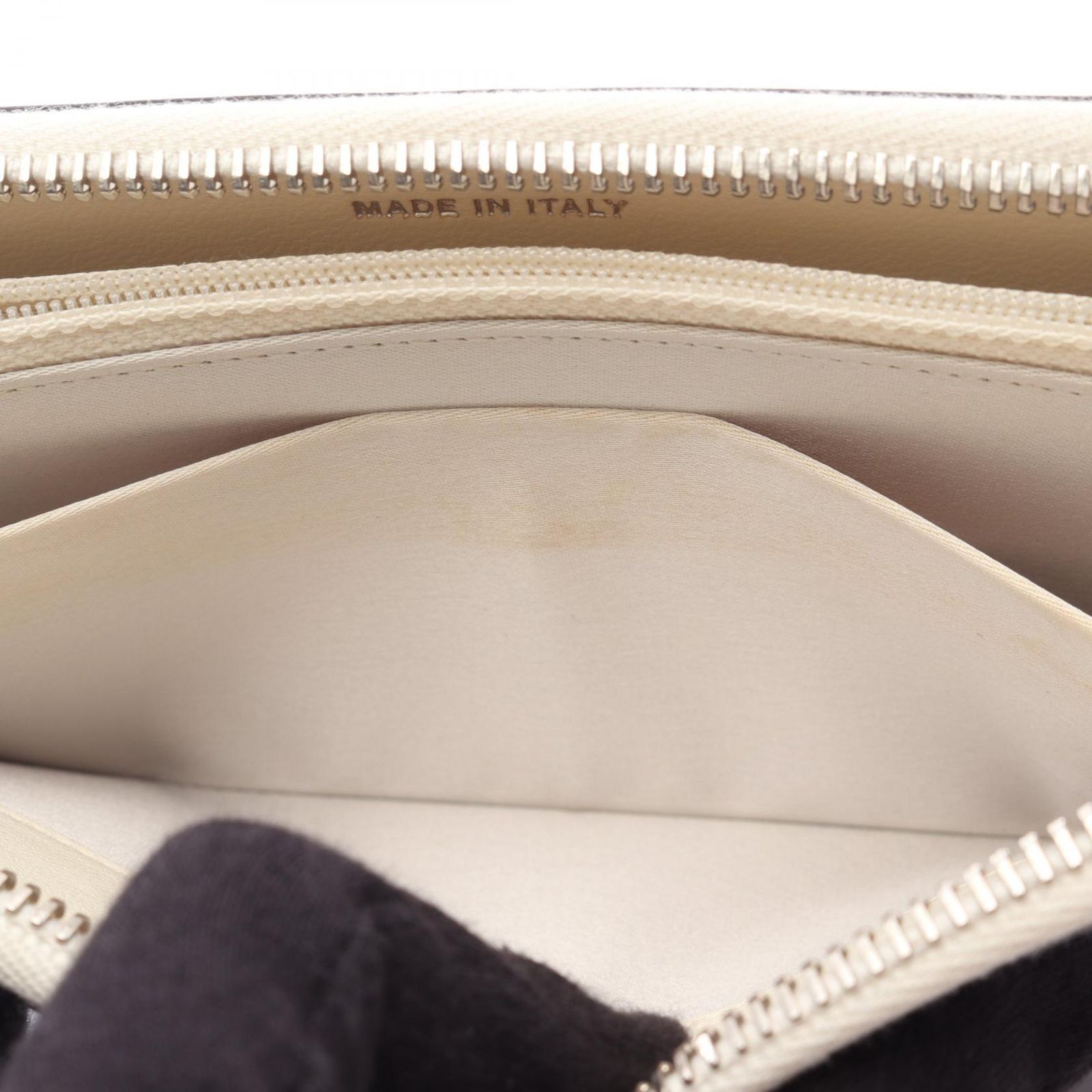 CHANEL ラウンド長財布