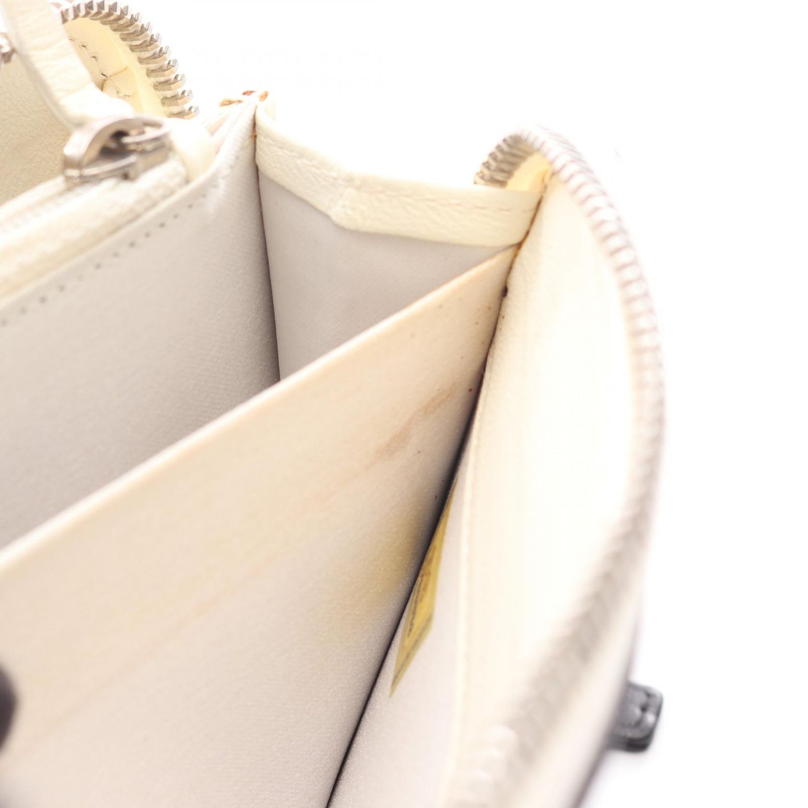 ブラック レザー