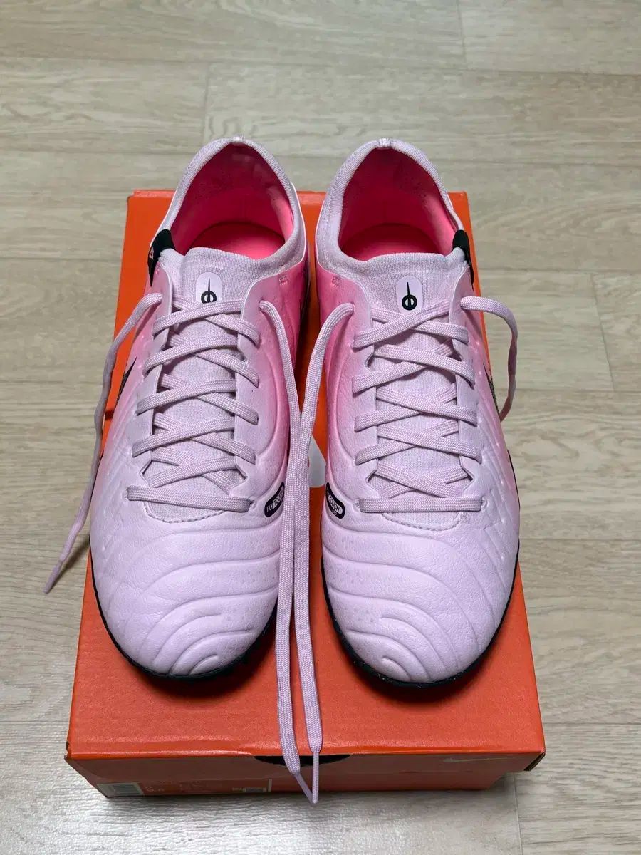 ナイキ ティエンポ レジェンド 10 プロ tf 260 サッカーシューズ