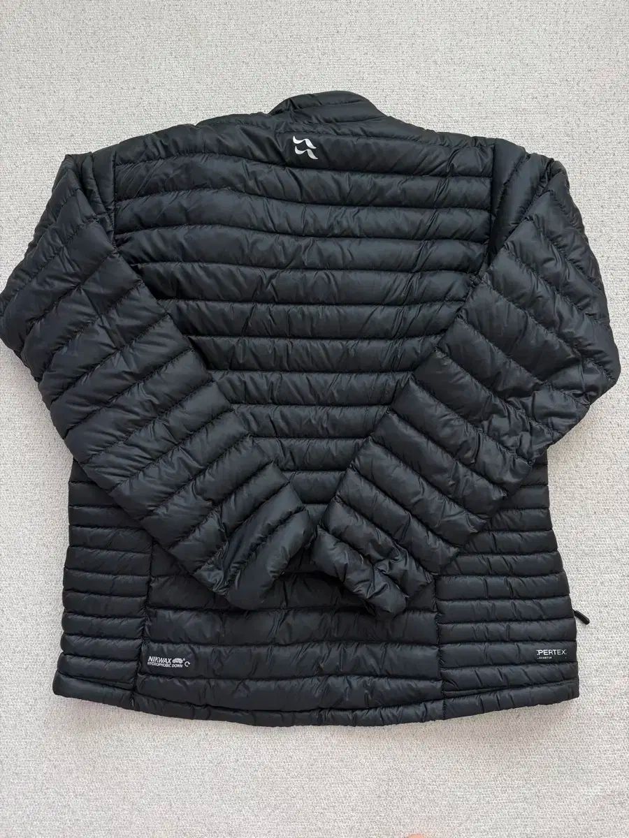 マイクロライト ジャケット