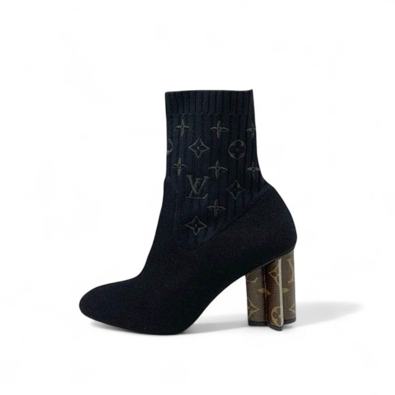 美品　ルイヴィトン　ニットソックスブーツ　モノグラムロゴ　刺繍　黒 美品☆LOUIS VUITTON ルイヴィトン シルエット・ライン モノグラム