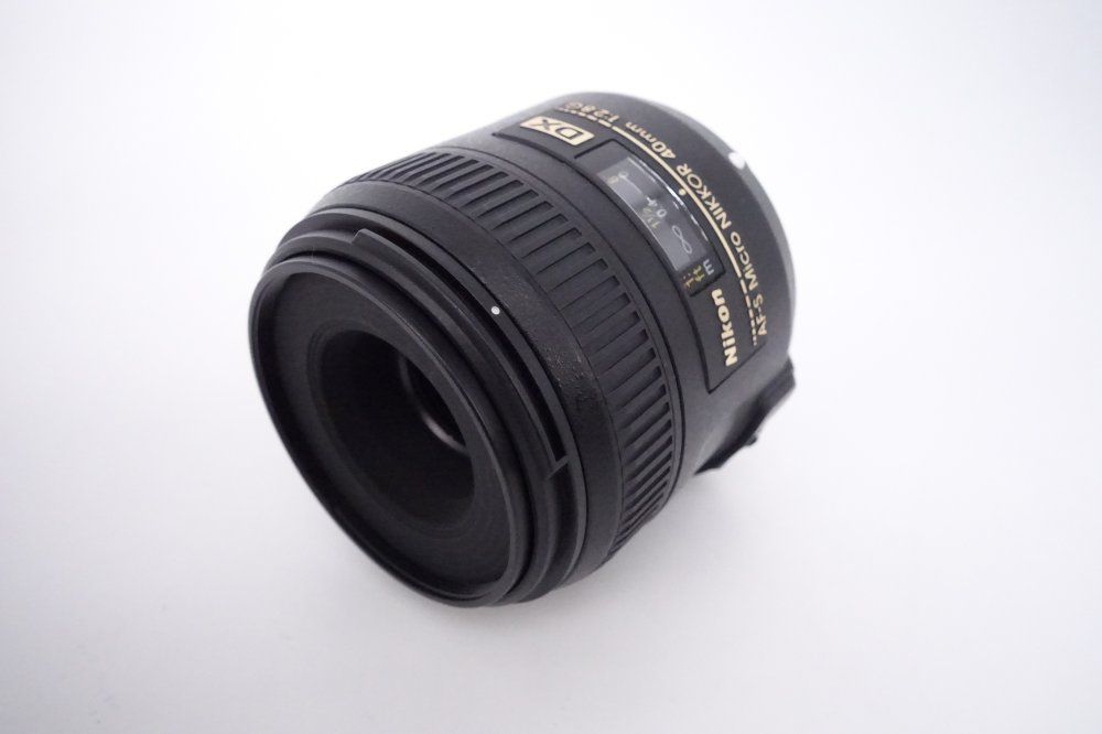 上品 ニコン Nikon 単焦点マイクロレンズ AF-S DX Micro NIKKOR 40mm f 2.8G D11020A