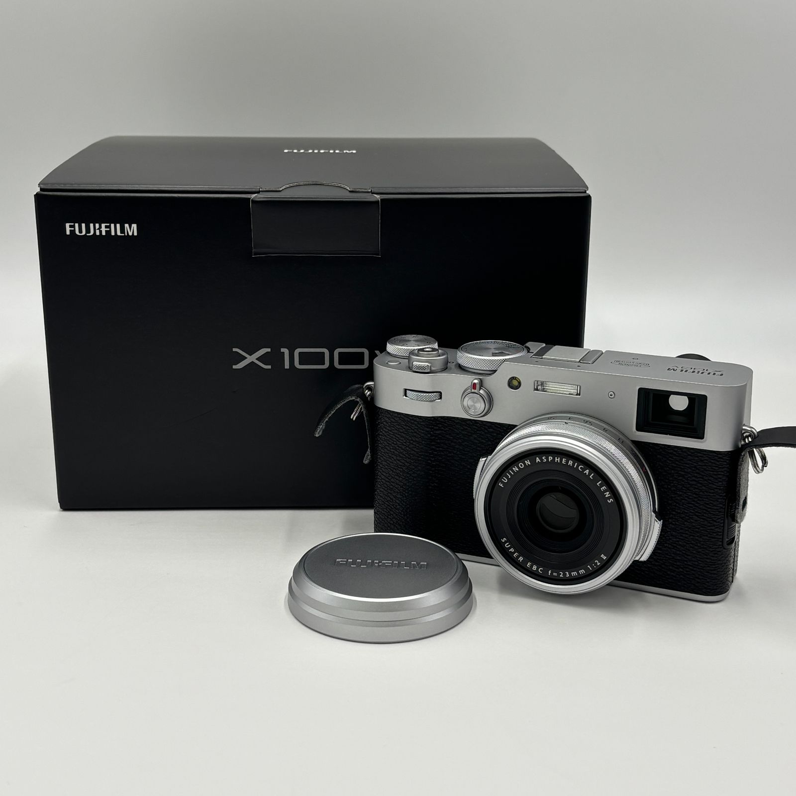 FUJIFILM デジタルカメラ X100V シルバー X100V-S シャッター数約400回 C5212-80