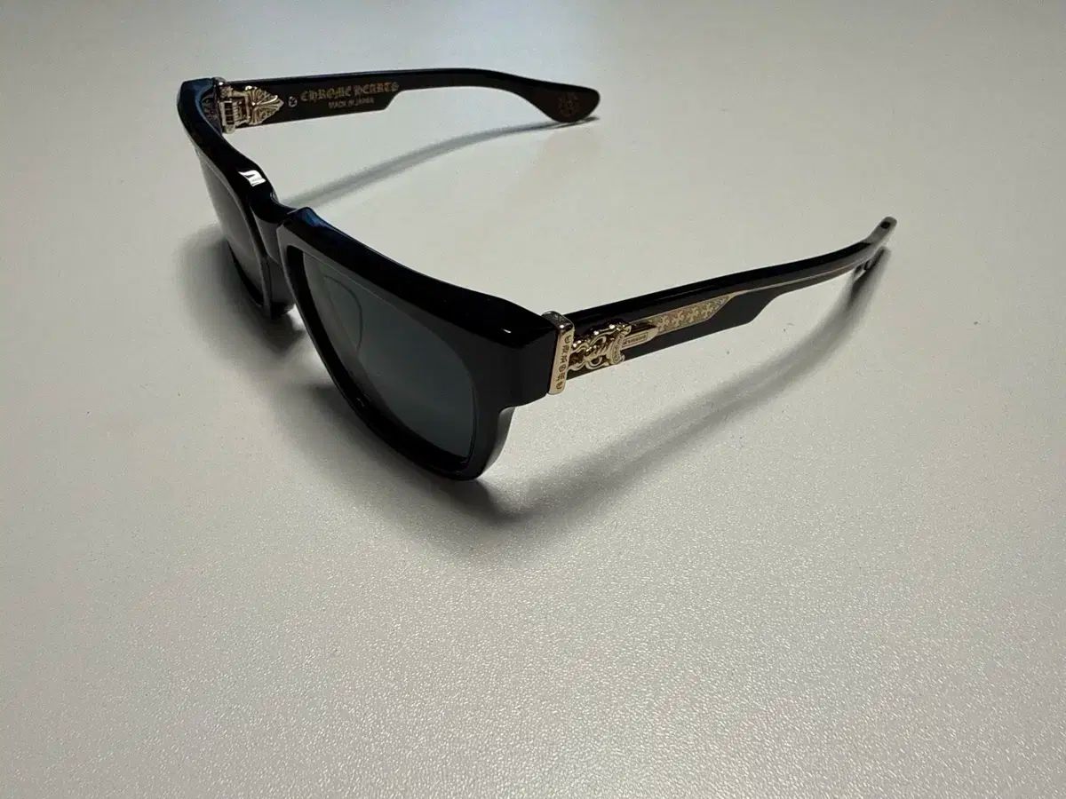 CHROME HEARTS ボックスオフィサー サングラス ブラック GOLD