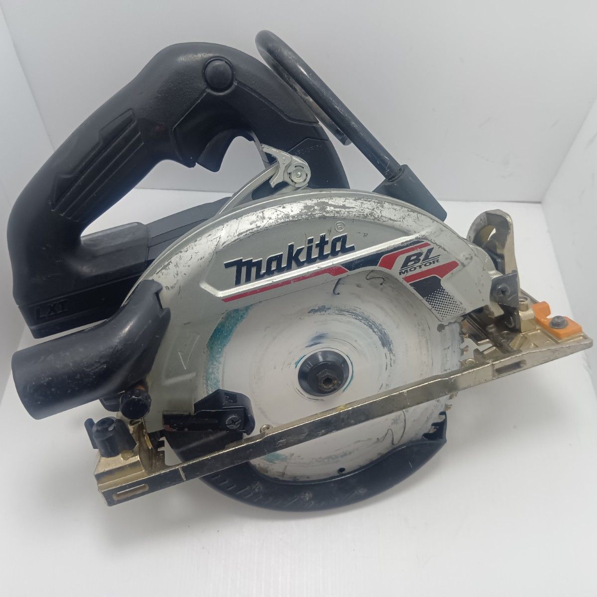 MAKITA マキタ 丸のこ HS631D 18V