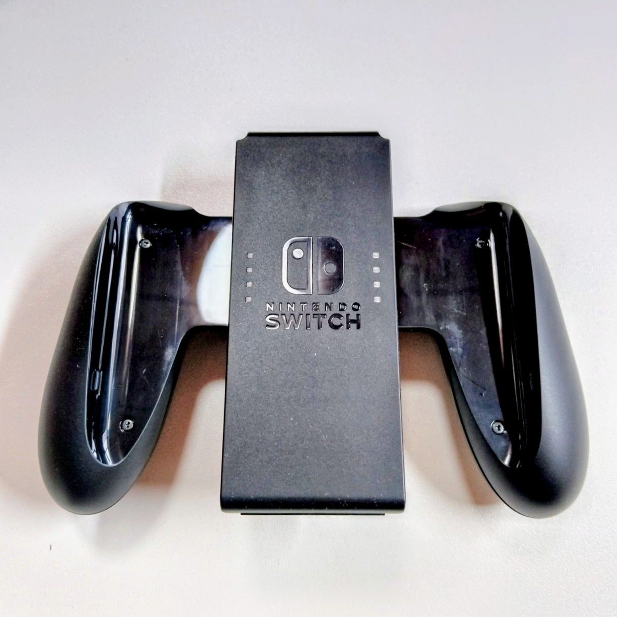 Switch本体、ジョイコン、ドック、グリップ、ACアダプター Nintendo Switch】ドック・ACアダプター・ジョイコングリップ・HDMI