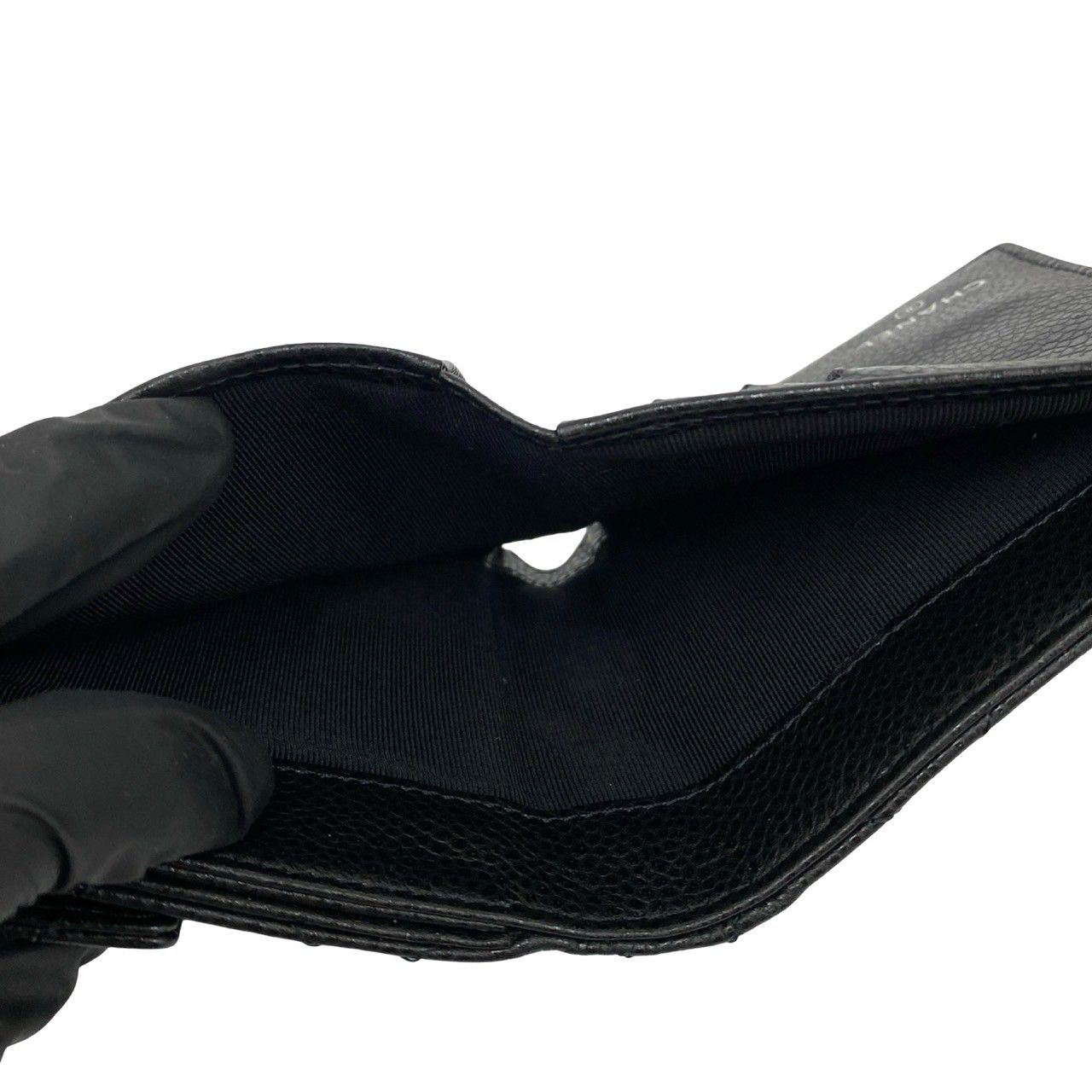 本革 二つ折り財布